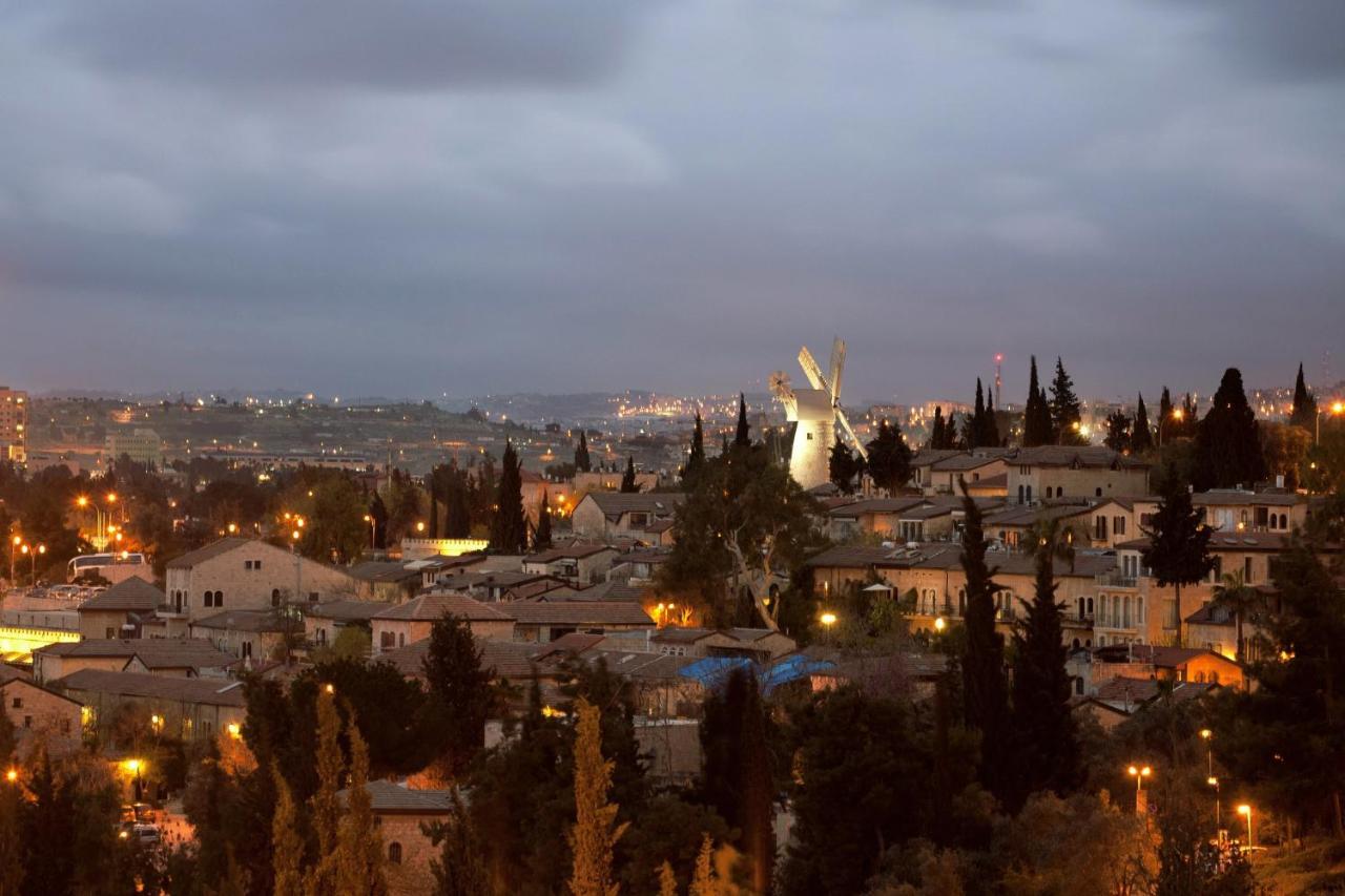 Brown Jlm Mamilla, A Member Of Brown Hotels Jerusalem Exteriör bild